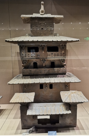 五层彩绘陶仓楼